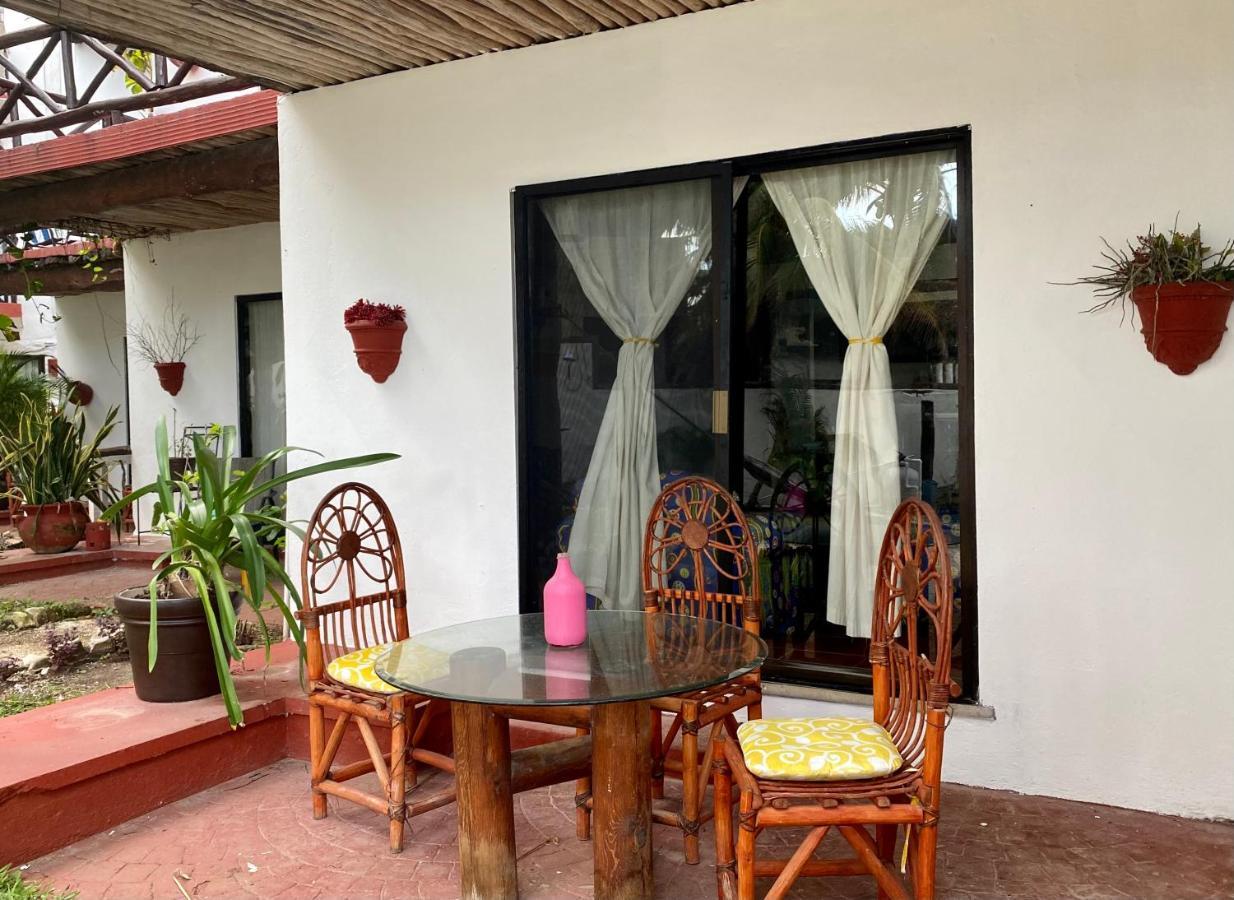 Casa Caribe קנקון מראה חיצוני תמונה A typical hotel room in San Cristóbal de Las Casas
